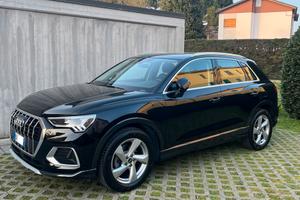 Audi Q3 S TRONIC 2.0 150cv