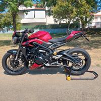 Triumph Street Triple - 2023