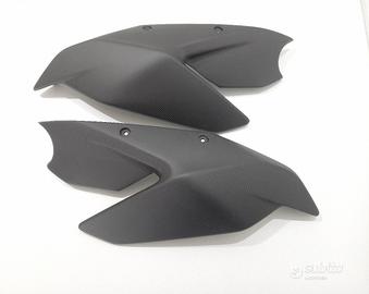 FIANCHETTI SOTTO SERBATOIO CARBONIO STREETFIGHTER 