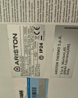 scladabagno Ariston in pompa di calore 