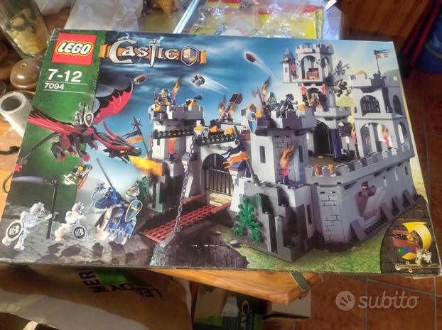 Lego 7094 castello usato  Verona