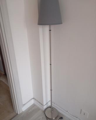 lampada a piantana da terra 