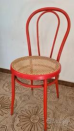 sedie thonet rosse