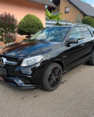 Mercedes GLE 63s AMG V8 Bi-Turbo