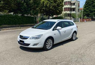 OPEL Astra 1.7 CDTI 125 CV Sport Tourer COSMO