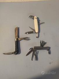 Set di tre coltelli svizzeri di cui uno di guerra