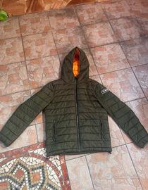 Giubbotto Pyrex verde militare con cappuccio