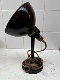 Lampada da tavolo vintage anni 50