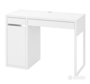 Scrivania bianca IKEA