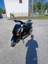 Piaggio vespa et4 125