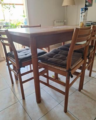 Regalasi tavolo cucine e letti