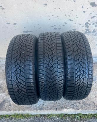 215 /60 R16 Goodyear UltraGrip Performance