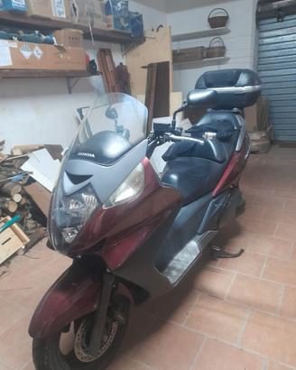 Honda Silver Wing 400