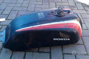 CB 750 '83 : serbatoio parafango fianchetto codone