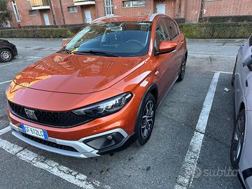 Fiat tipo cross 1000  100 cv