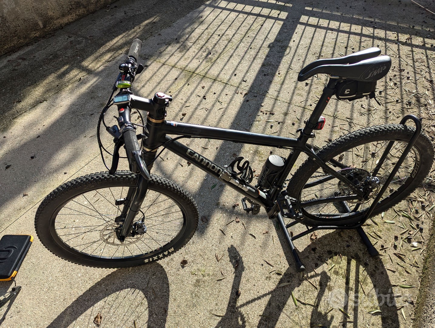 高額買取実施中!!】Cannondale caffeine F3 マウンテンバイク