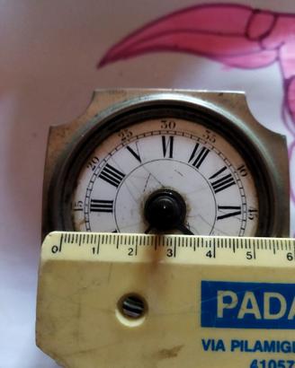 Orologio non funzionante da ricambi