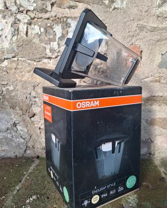 4 lampioni da esterno nuovi