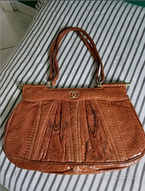 Borsa in cobra
