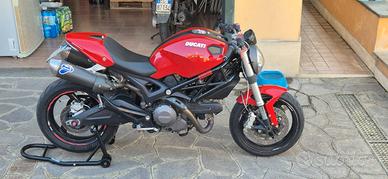 Ducati Monster 696+ - 2009