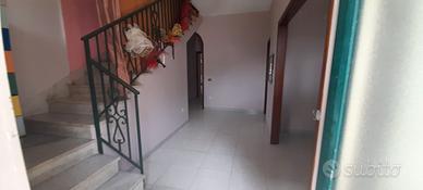 Liveri appartament0 con giardino