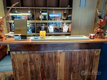 bancone in rovere da bar