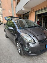 Auto Toyota Yaris