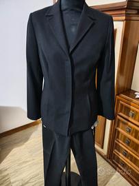 completo giacca e pantaloni 