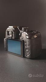 Panasonic Lumix GH4 + ADATTATORE EF/m43