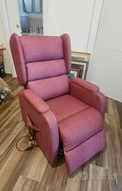 Poltrona 2 motori con alzata assistita