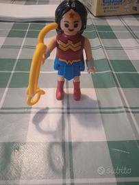 Sorpresa Kinder Playmobil Marvel wonder woman, nel