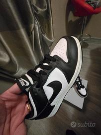 Scarpe Nike panda