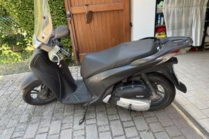 Honda SH150i (2014) – Buone condizioni