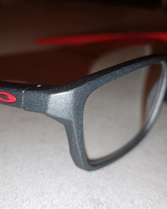 occhiali da lettura Oakley con lenti graduate hoya