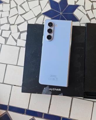 🎖Z FOLD 5 SAMSUNG🔶️€ 350 .PUNTO NERO SUL DISPLAY