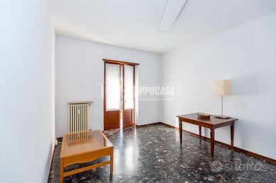 Appartamento a Verona Via Molise 3 locali