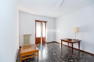 Appartamento a Verona Via Molise 3 locali