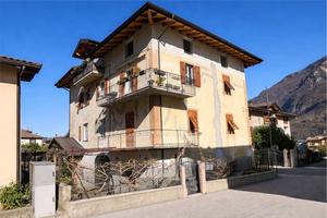 Spazioso appartamento con balcone