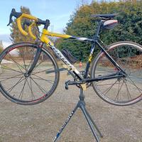 BICI CORSA VEKTOR ALLUMINIO  € 370