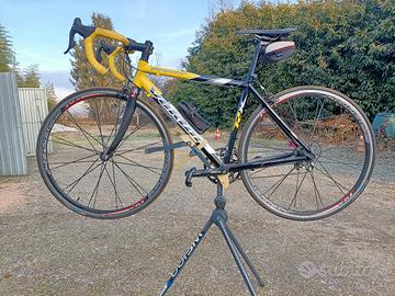 BICI CORSA VEKTOR ALLUMINIO  € 370