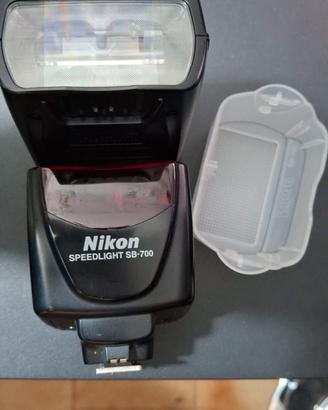 Flash Nikon SB700