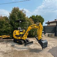E237 - Escavatore 15 q Komatsu PC15 con pinza