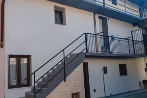 Indipendente Terratetto rstrutturato,no spese
