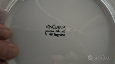 Set di 34 elementi (tra piatti e bicchieri).