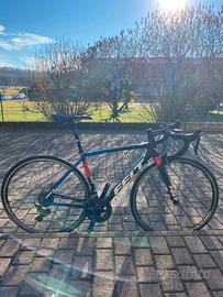Bici da corsa Felt in carbonio – Taglia 51
