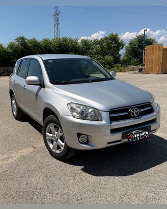Toyota RAV 4 RAV4 2.2 D-4D 150 CV DPF Luxury