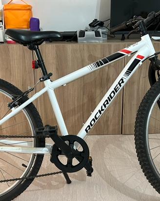 Bici ragazzo/a Declaton marca Rockrider. da 24”