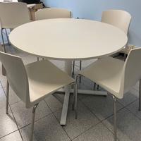 Tavolo rotondo da ufficio con sedie