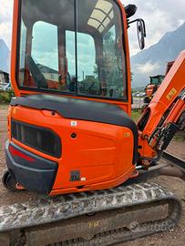 Mini escavatore KUBOTA U27-4