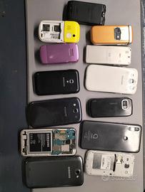 Lotto telefoni Samsung Nokia – 13 pezzi ri